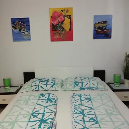 Apartma Santina *