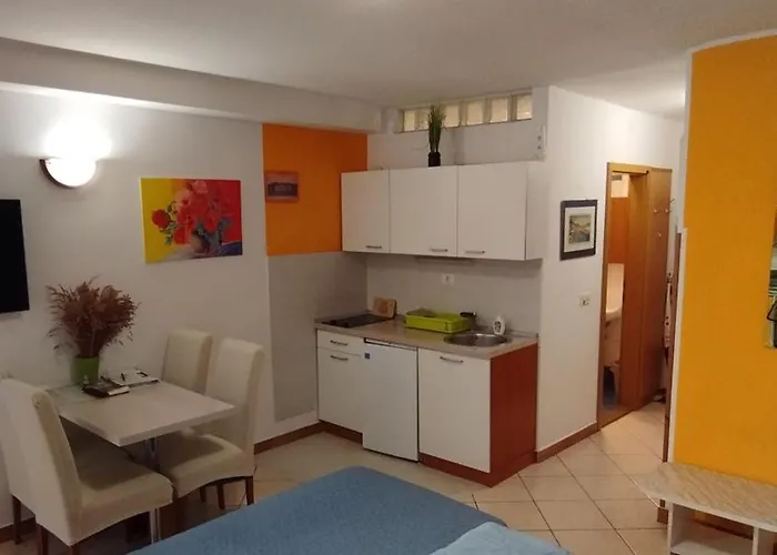 Apartma Santina 皮兰