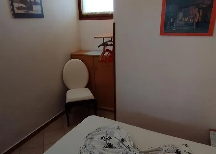 公寓 Apartma Santina *